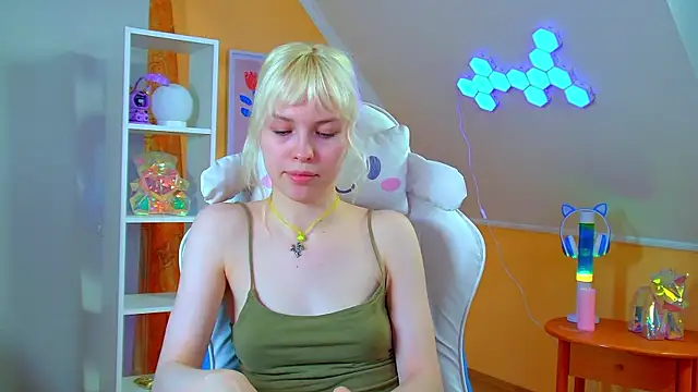 Živá chatovací místnost HannahHollis