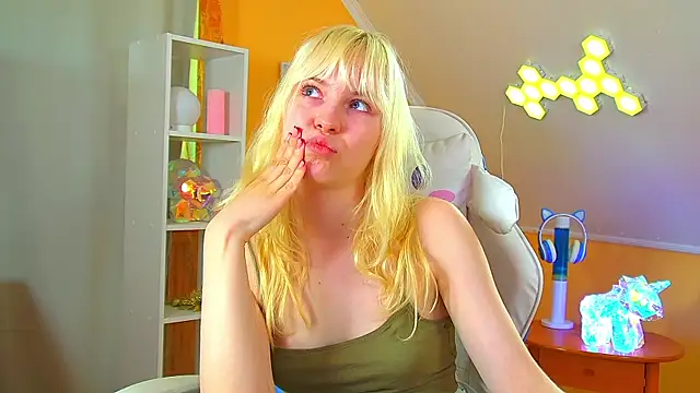 Živá chatovací místnost HannahHollis
