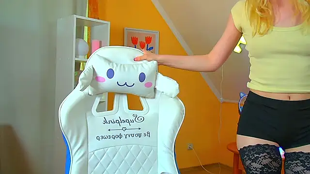 Živá chatovací místnost HannahHollis