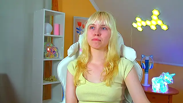 Živá chatovací místnost HannahHollis