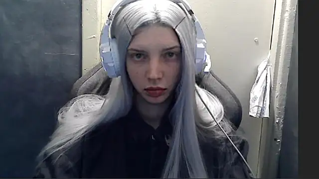 Sala de chat en directo de Crimson_Lady