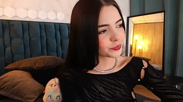 NicoleeNash Adlı Modelin Canlı Sohbet Odası