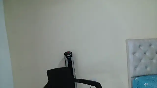 Chat soba uživo modela franchezkacarsonn