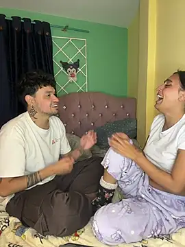 hotlatinocouple__ Cameră chat live