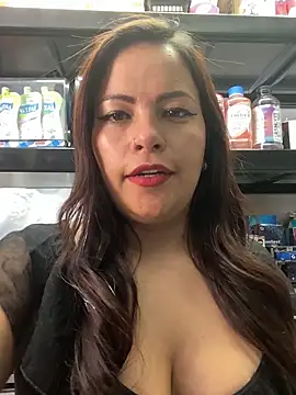 Živá chatovací místnost MIA_ROSSEEE
