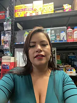 MIA_ROSSEEE Adlı Modelin Canlı Sohbet Odası