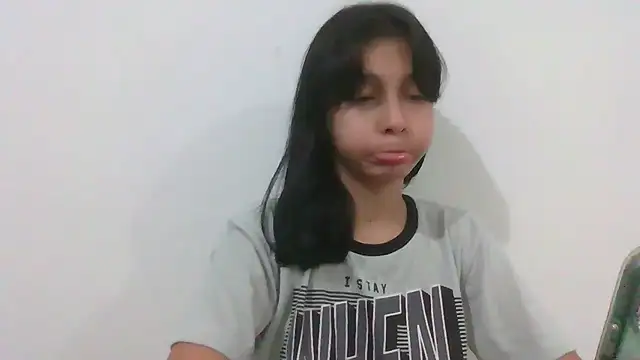 دردشة xoxo_anny الجنسية المباشرة
