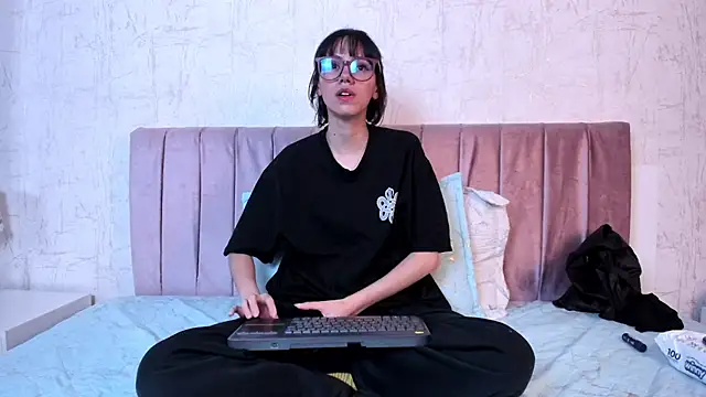 Živá chatovací místnost Alis_Roze