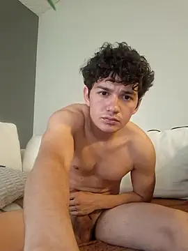 alexis21223 – Naživo kamerová sex šou 