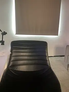 Sala de chat ao vivo de AlanaMartinez_Pink