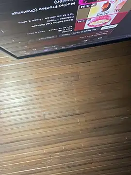 AlanaMartinez_Pink Live Chatrum