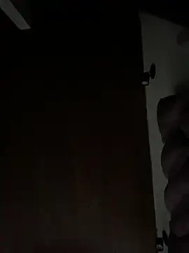 AlanaMartinez_Pink: онлайн-чат