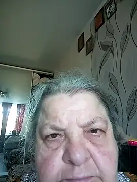 MartaMia68 Adlı Modelin Canlı Sohbet Odası