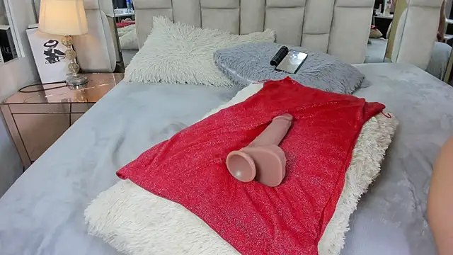 SCARLETTHUNT_ Adlı Modelin Canlı Sohbet Odası