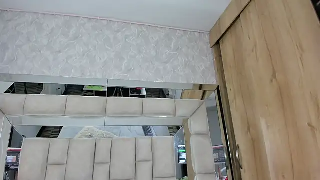 Živá chatovací místnost SCARLETTHUNT_