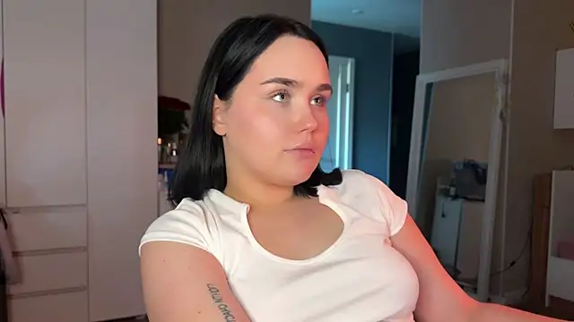 lola_razen Live chat-huone