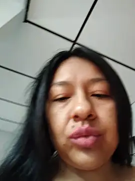 Živá chatovací místnost alisonnturbay