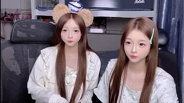 xiaoqiao-daqiao 现场性爱视讯表演