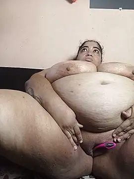 noha_keanu Adlı Modelin Canlı Sohbet Odası