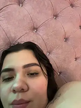 ห้องแชทสดของ laurenlaine