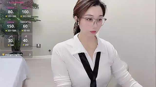 Yunxi- Adlı Modelin Canlı Sohbet Odası