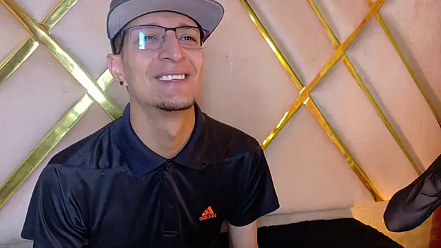 Živá chatovací místnost Madisson_Roos