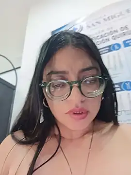 חדר צ'אט בשידור חי של SOFI__10