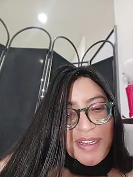 SOFI__10's Live Chat Room