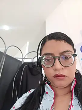 SOFI__10's Live Chat Room