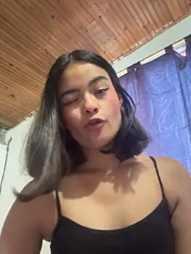 غرفة دردشة Megan-Moon المباشرة