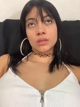 NefertitiXO live-chat rom