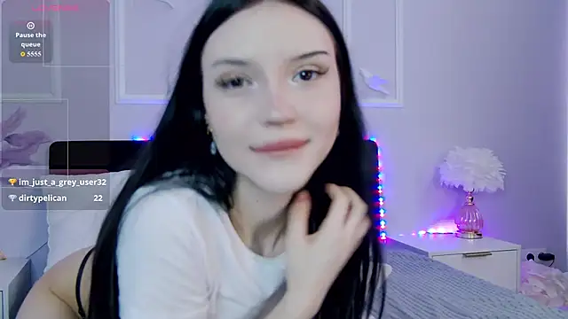 dollyweb's Live Chat Room