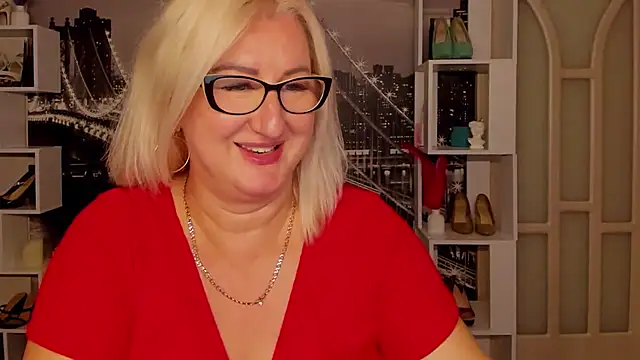 DianaFrances Adlı Modelin Canlı Sohbet Odası