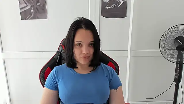 Caroline_cutte – live chatrum