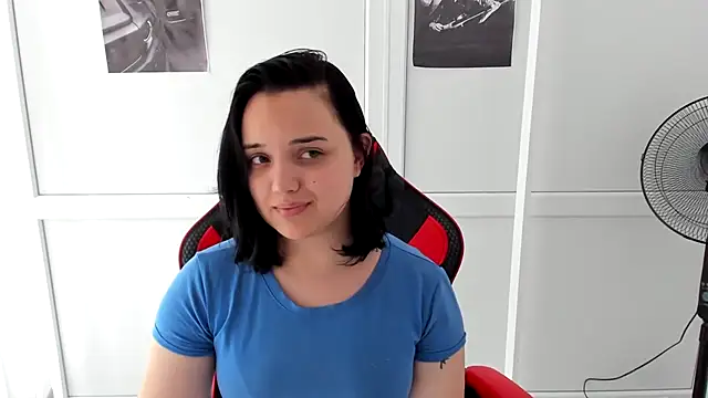 Živá chatovací místnost Caroline_cutte