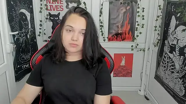 Živá chatovací místnost Caroline_cutte