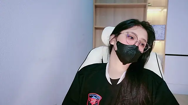 Chan_Chann's Live Chat Room