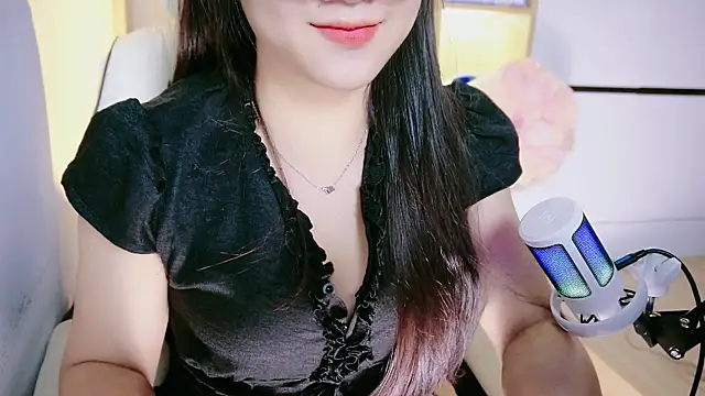 Phòng Chat Trực Tiếp Chan_Chann