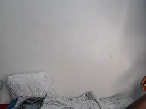 Živá chatovací místnost PetiteEbonyBabe_