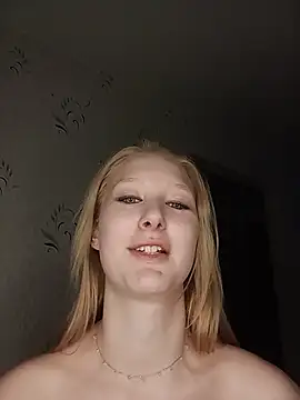 חדר צ'אט בשידור חי של Tanya_Savel