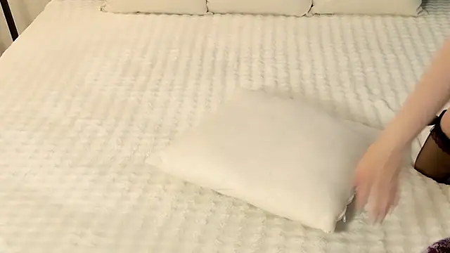 ReginaRose's Live Chat Room
