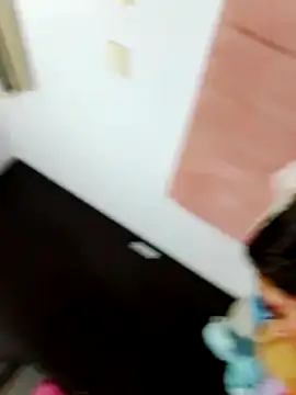 Izel_ Cameră chat live