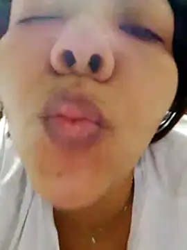 Izel_'s Live Chat Room