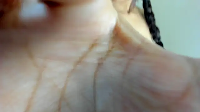 Phòng Chat Trực Tiếp Mindy_Claker