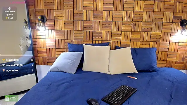 Sala de chat en directo de madydoll_