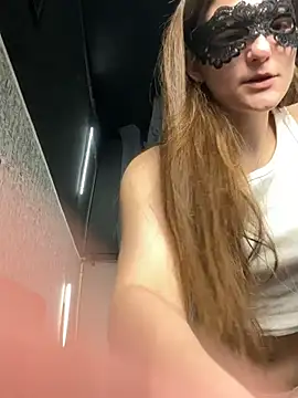 HelgaMunnn Adlı Modelin Canlı Sohbet Odası