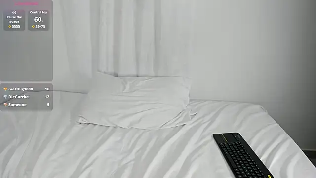camila_martine élő chatszobája