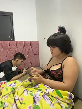 Karina_PrettyHot69: δωμάτιο απευθείας συνομιλίας