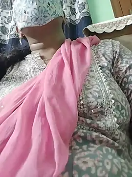 Monika_telugu_queen Adlı Modelin Canlı Sohbet Odası
