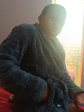 ShyBabe_07 Adlı Modelin Canlı Sohbet Odası